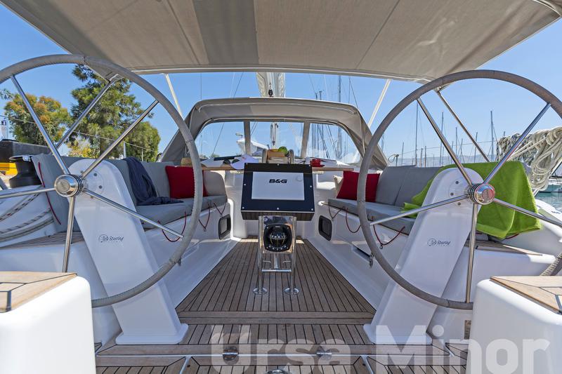 Book yachts online - sailboat - Hanse 345 - Ursa Minor - rent