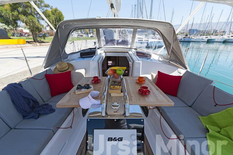 Book yachts online - sailboat - Hanse 345 - Ursa Minor - rent