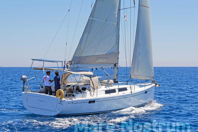 Book yachts online - sailboat - Hanse 385 - Mare Nostrum - rent