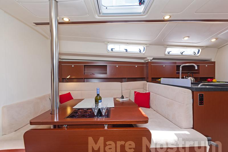 Book yachts online - sailboat - Hanse 385 - Mare Nostrum - rent