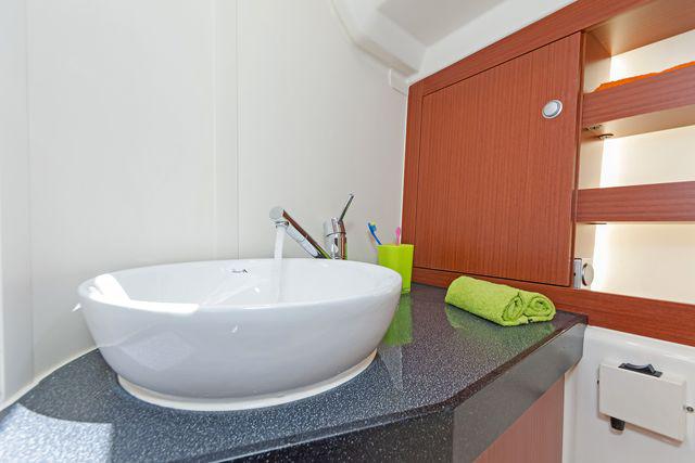 Book yachts online - sailboat - Hanse 385 - Serendip - rent