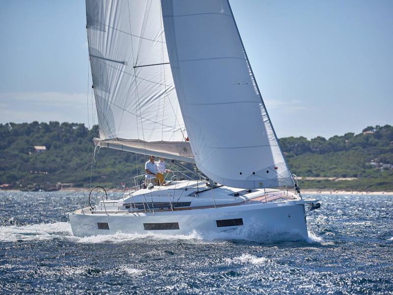 Book yachts online - sailboat - Sun Odyssey 440 - TOLINHO - rent