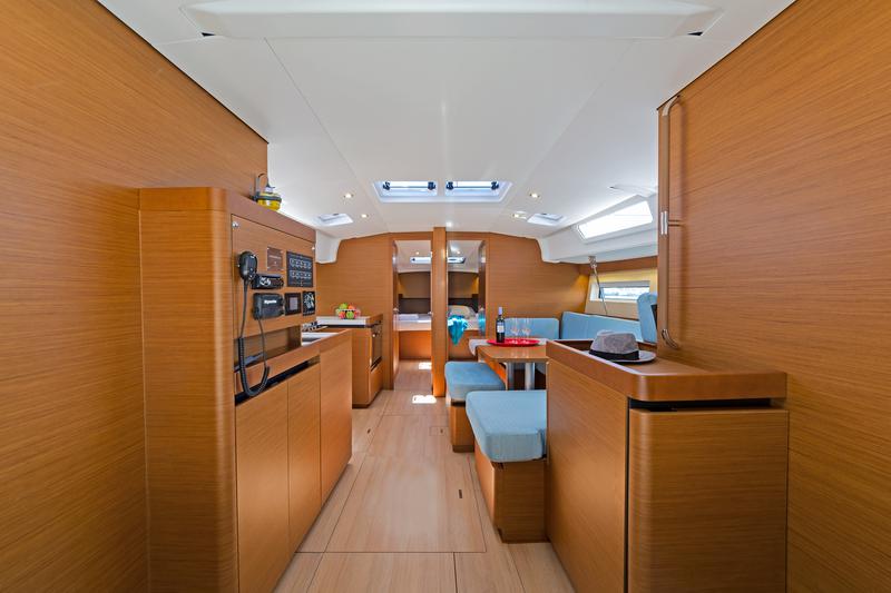 Book yachts online - sailboat - Sun Odyssey 490 - CAPTAIN GEORGE - rent