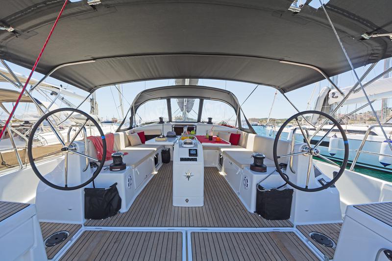 Book yachts online - sailboat - Sun Odyssey 490 - CAPTAIN GEORGE - rent