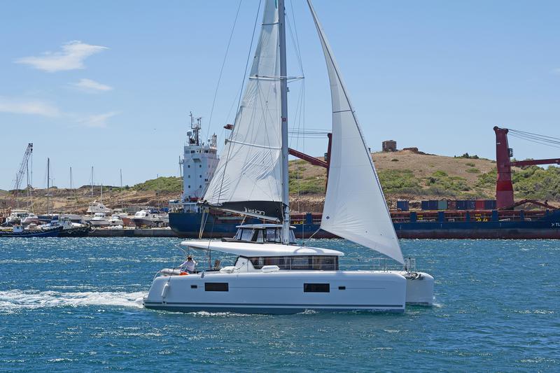 Book yachts online - catamaran - Lagoon 42 A/C &amp; GEN. - BLUE RIPPLE 1 - rent