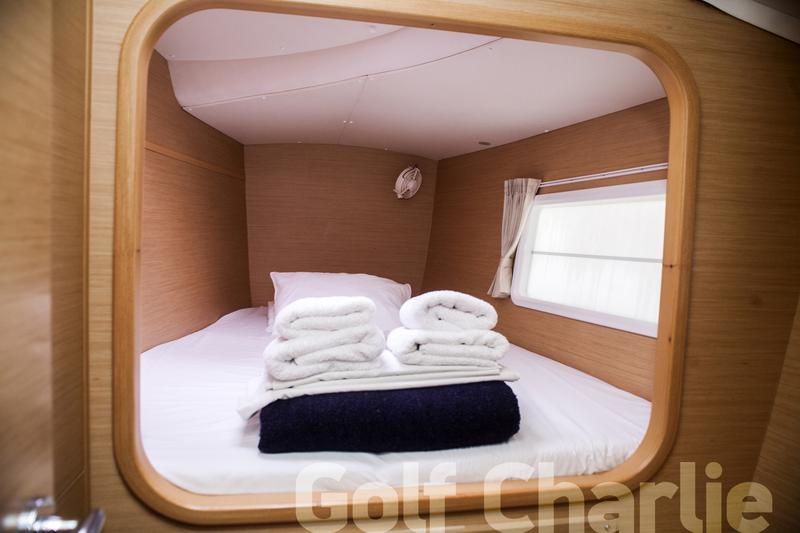 Book yachts online - catamaran - Lagoon 380 - Golf Charlie - rent