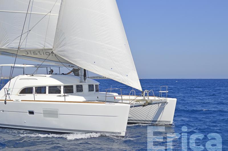 Book yachts online - catamaran - Lagoon 380 S2 - Erica - rent