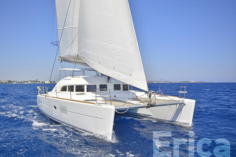 Book yachts online - catamaran - Lagoon 380 S2 - Erica - rent