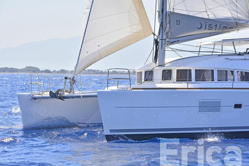 Book yachts online - catamaran - Lagoon 380 S2 - Erica - rent