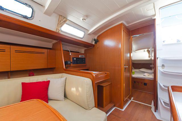 Book yachts online - sailboat - Cyclades 50.5 - Lady Kiki II - rent