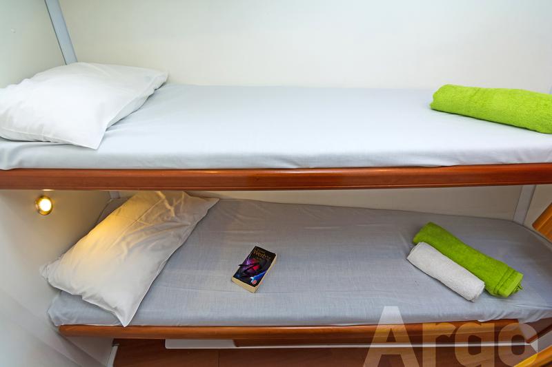 Book yachts online - sailboat - Cyclades 43.4 - Argo - rent