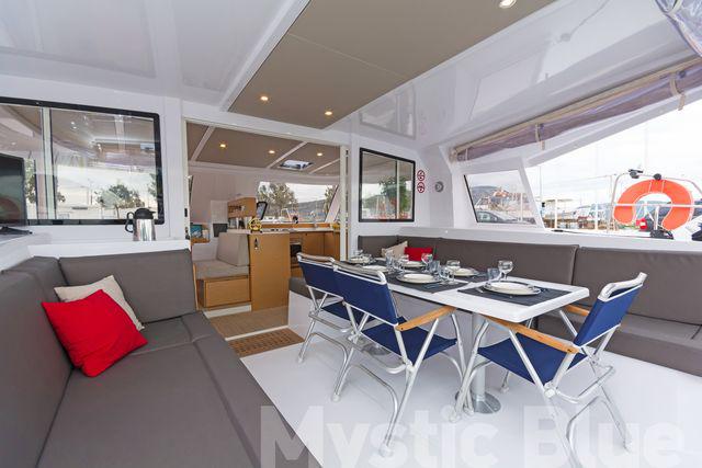 Book yachts online - catamaran - Nautitech Open 40 - MYSTIC BLUE - rent