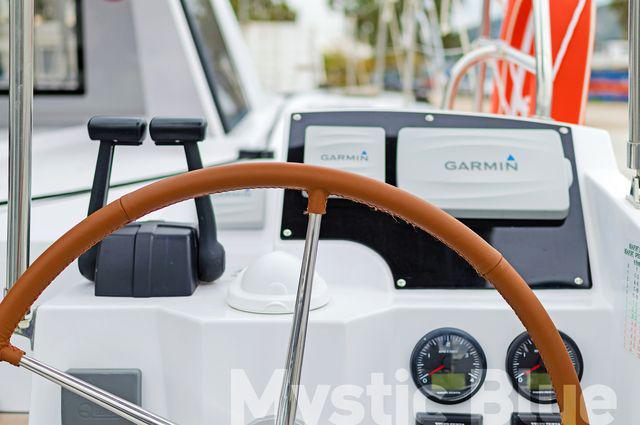 Book yachts online - catamaran - Nautitech Open 40 - MYSTIC BLUE - rent