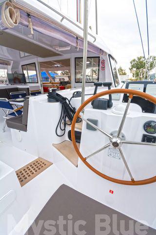 Book yachts online - catamaran - Nautitech Open 40 - MYSTIC BLUE - rent