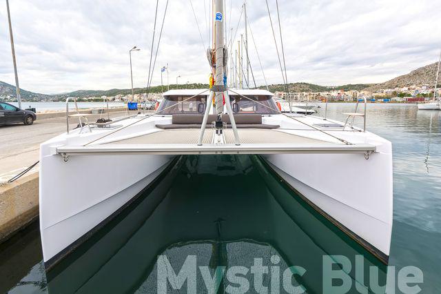 Book yachts online - catamaran - Nautitech Open 40 - MYSTIC BLUE - rent