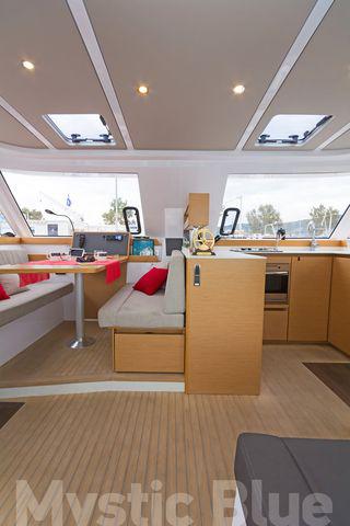 Book yachts online - catamaran - Nautitech Open 40 - MYSTIC BLUE - rent