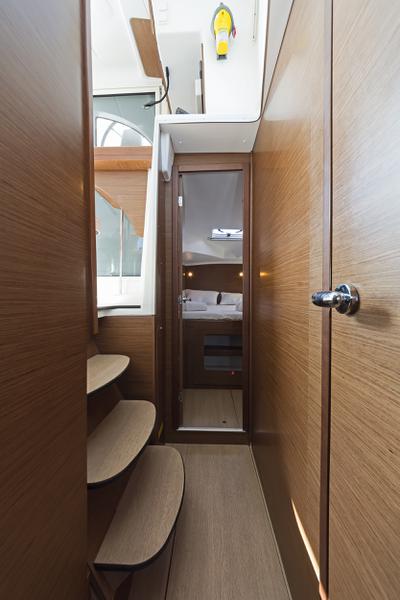 Book yachts online - catamaran - Lagoon 380 - ELEVEN - rent