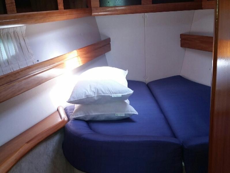 Book yachts online - sailboat - Bavaria 42 - Stella Oriens - rent