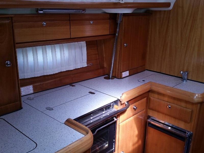 Book yachts online - sailboat - Bavaria 42 - Stella Oriens - rent