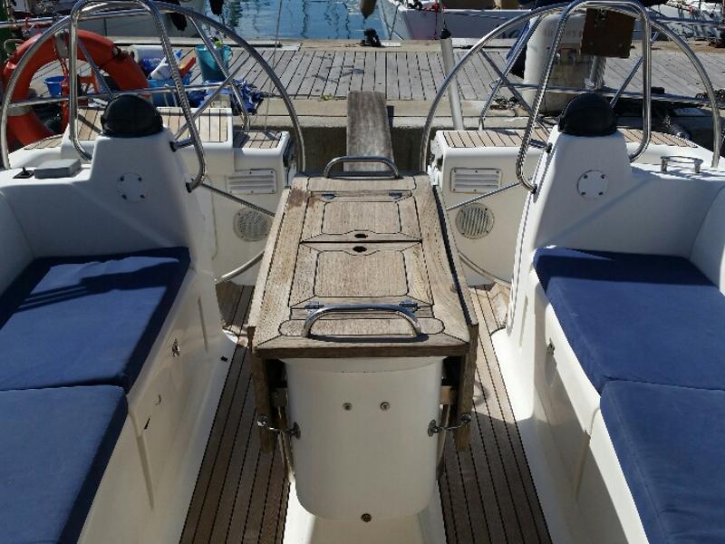 Book yachts online - sailboat - Bavaria 42 - Stella Oriens - rent