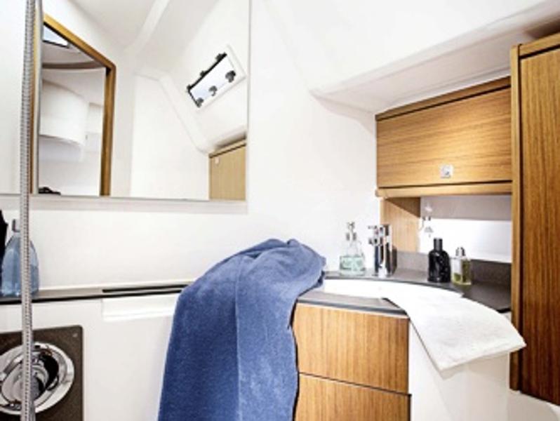 Book yachts online - sailboat - Bavaria Cruiser 46 - Taifun - rent