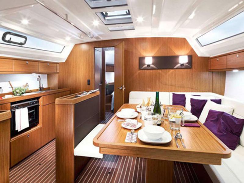 Book yachts online - sailboat - Bavaria Cruiser 46 - Taifun - rent