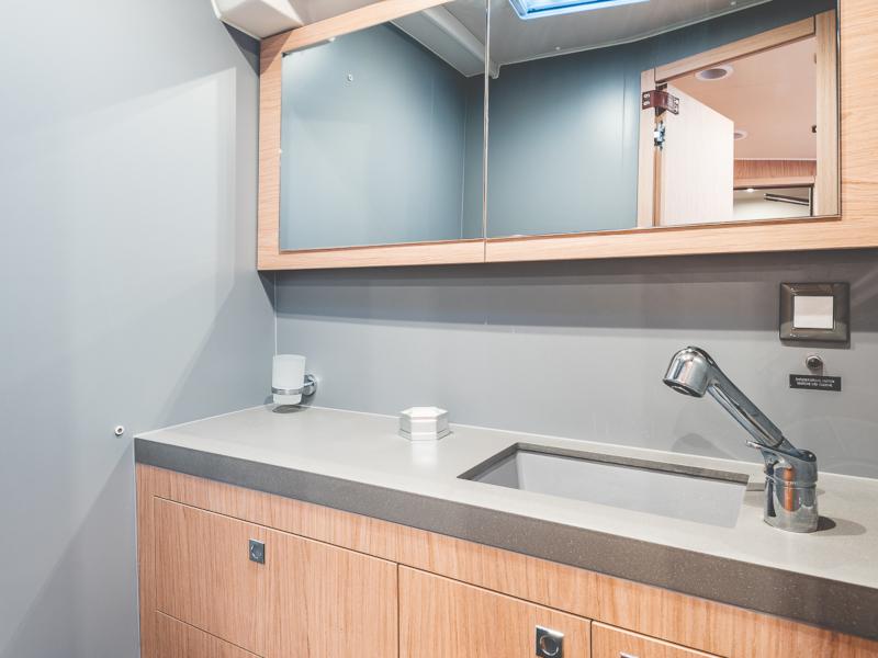 Book yachts online - sailboat - Oceanis 55.1 - Axis Mundi A/C-GEN-SOLAR-ELEC.WC - rent