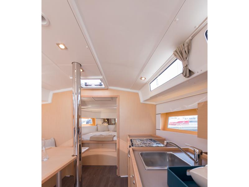 Book yachts online - sailboat - Oceanis 38.1 - Loviisa - rent