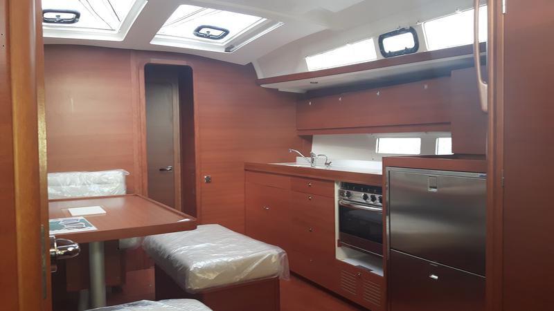 Book yachts online - sailboat - Dufour 460 Grand Large - Sparta - rent