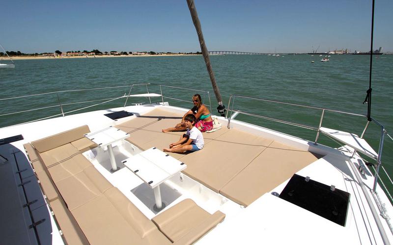 Book yachts online - catamaran - Bali 4.3 - Hogwarts - rent