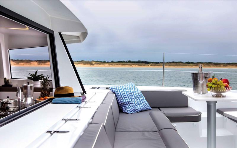 Book yachts online - catamaran - Bali 4.3 - Hogwarts - rent