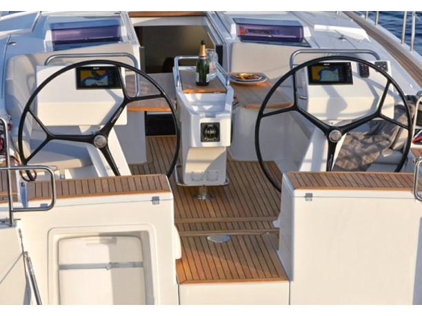 Book yachts online - sailboat - Hanse 445 - Zefiro - rent