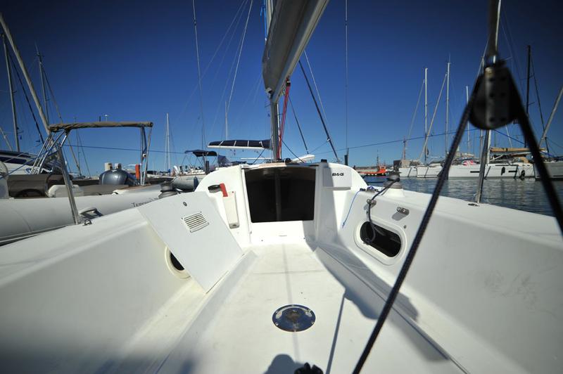 Book yachts online - sailboat - Beneteau 25 Platu - Athos - rent