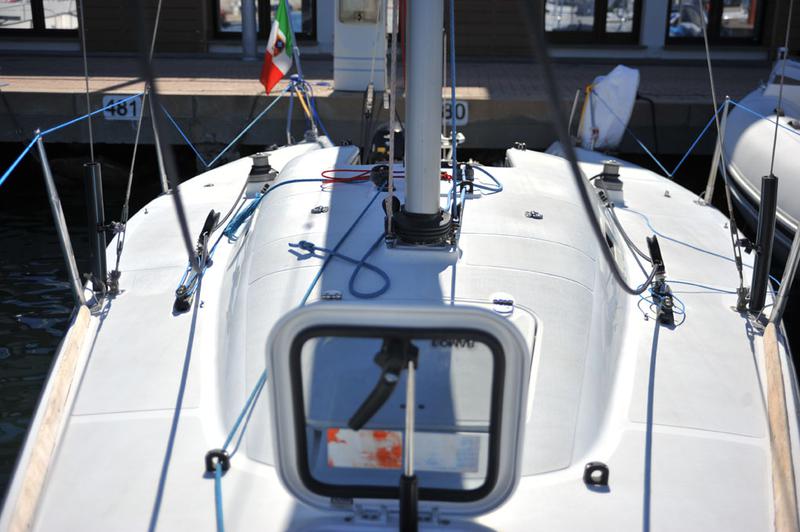 Book yachts online - sailboat - Beneteau 25 Platu - Athos - rent