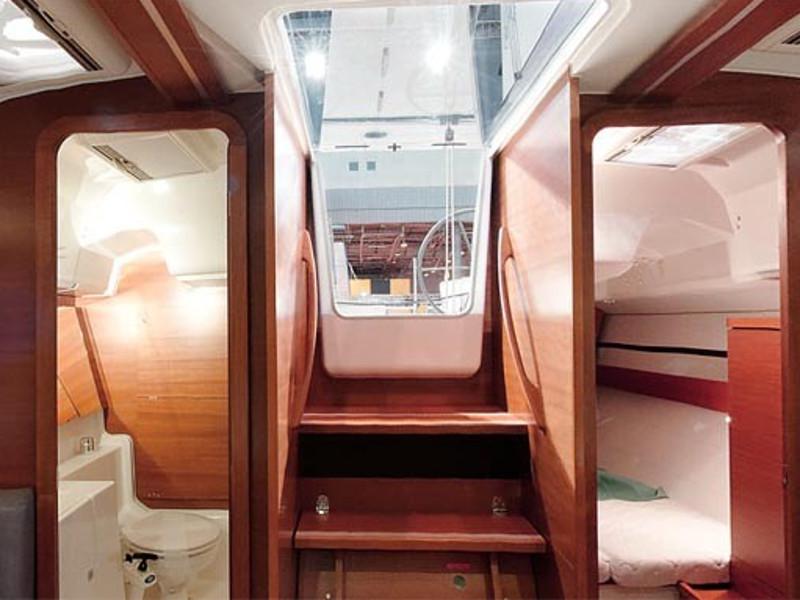 Book yachts online - sailboat - Dufour 360 GL - Happy Planet - rent