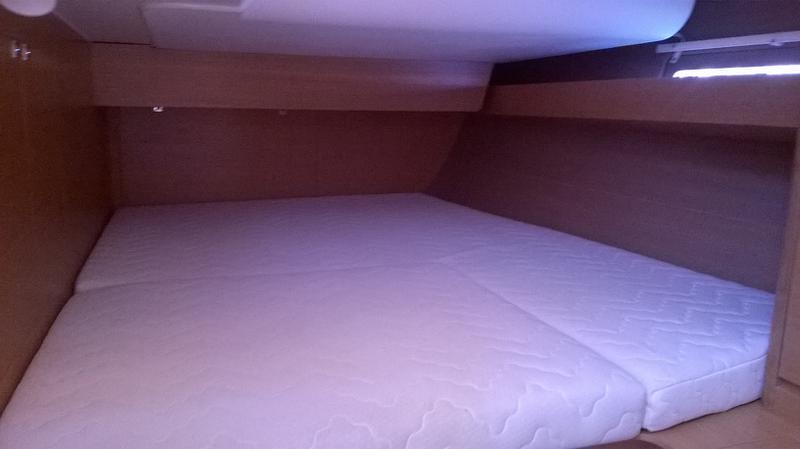 Book yachts online - sailboat - Dufour 460 - Neptune Planet - rent