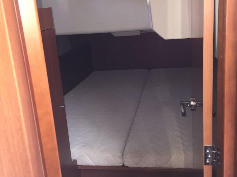 Book yachts online - sailboat - Oceanis 38.1 - Galatea - rent