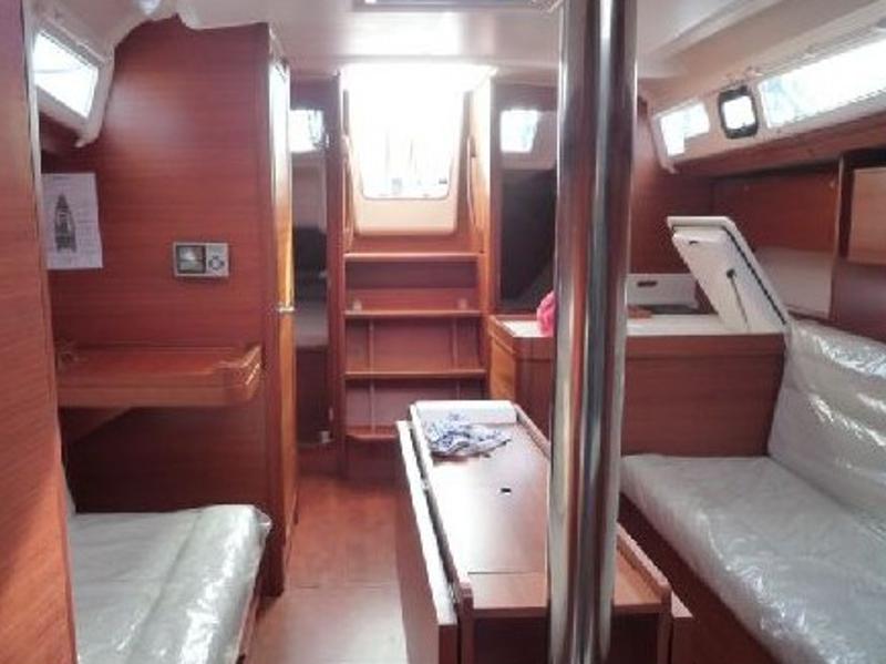 Book yachts online - sailboat - Dufour 350 GL - Fuitina - rent