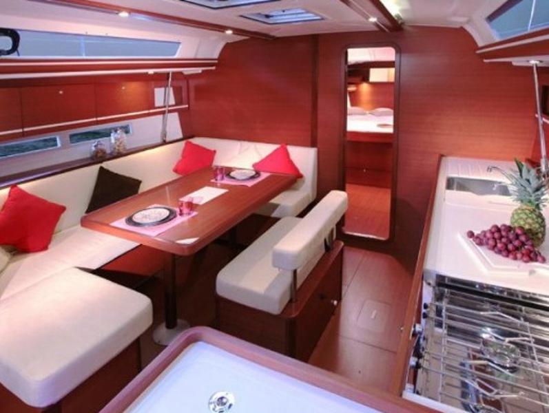 Book yachts online - sailboat - Dufour 450 GL - Baguette - rent