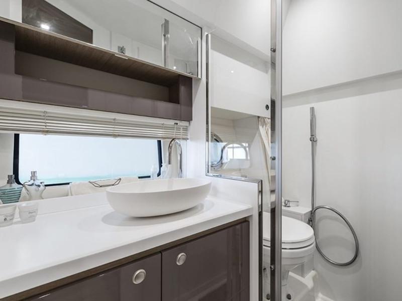 Book yachts online - motorboat - Cranchi Z35 - Vito - rent