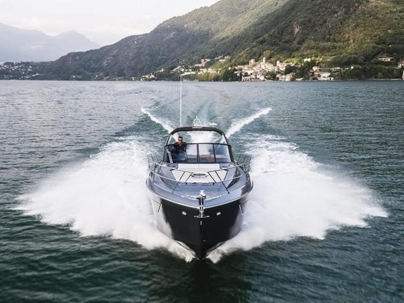 Book yachts online - motorboat - Cranchi Z35 - Vito - rent