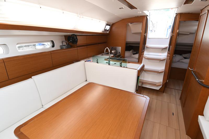 Book yachts online - sailboat - Sun Odyssey 419 - Kiss Kiss - rent