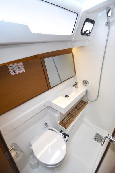 Book yachts online - sailboat - Sun Odyssey 490 "LUXE" - Caruso - rent