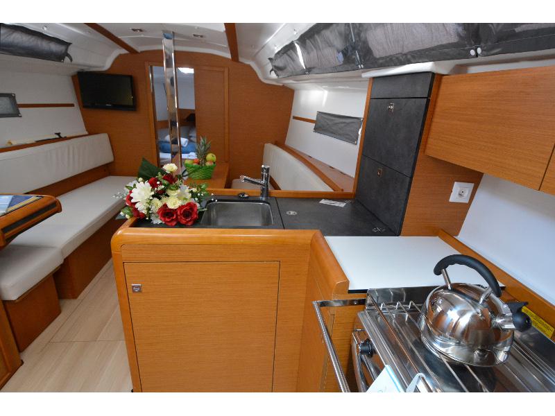 Book yachts online - sailboat - Sun Odyssey 349 - Mali Svibor - rent