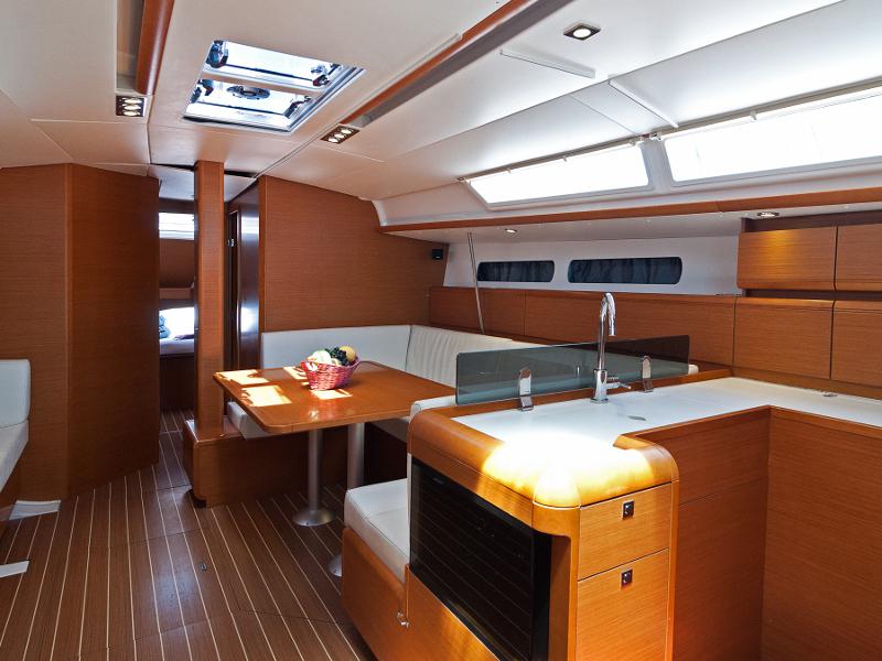 Book yachts online - sailboat - Sun Odyssey 439 - Sun Kiss - rent