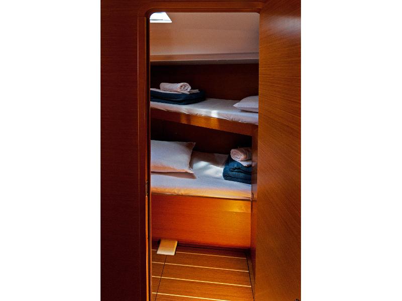 Book yachts online - sailboat - Sun Odyssey 439 - Sun Kiss - rent