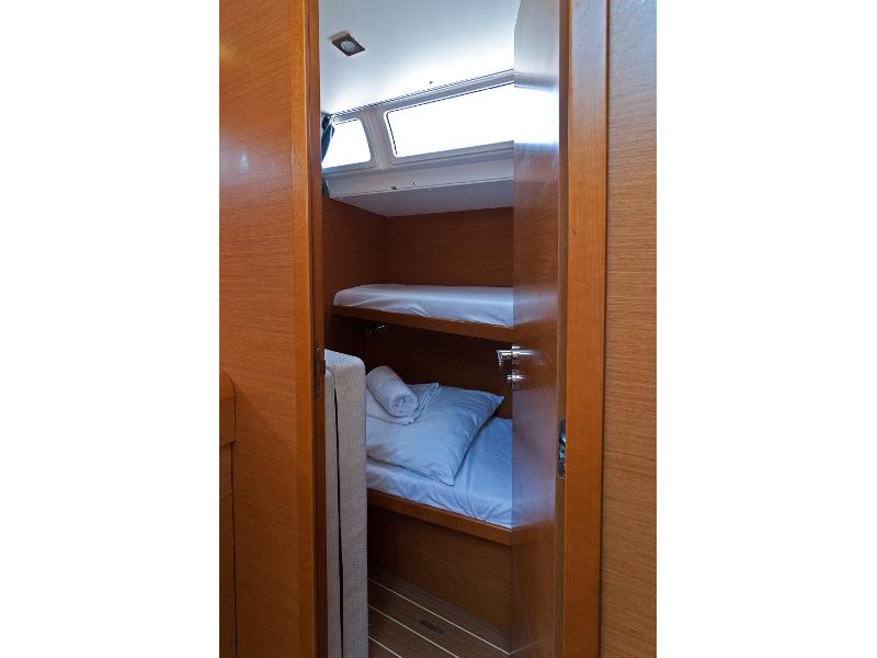 Book yachts online - sailboat - Sun Odyssey 509 - Sky Kiss - rent