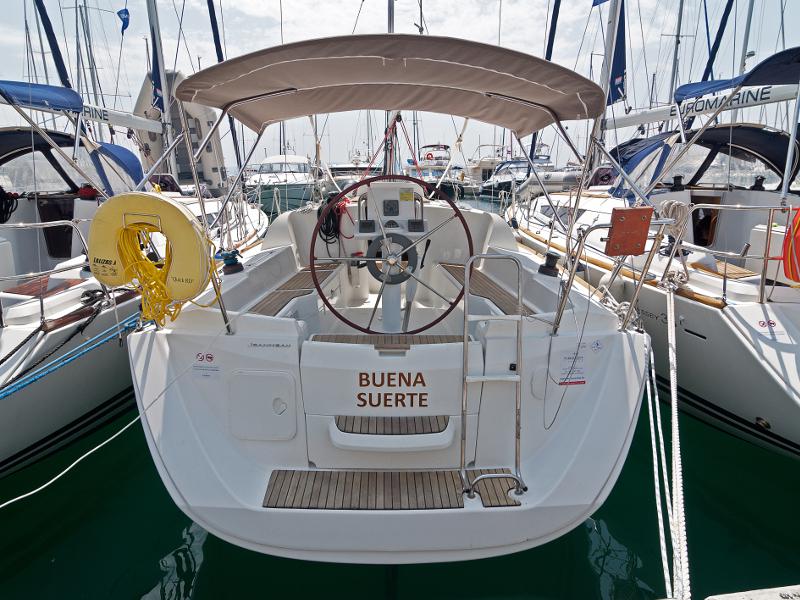 Book yachts online - sailboat - Sun Odyssey 33i - Buena Suerte - rent