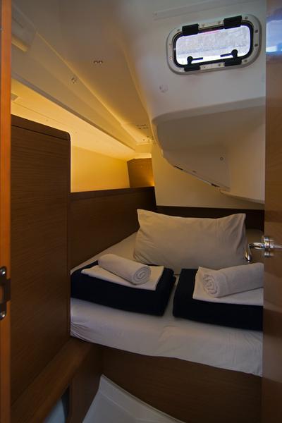 Book yachts online - sailboat - Sun Odyssey 349 - Cha-Cha - rent