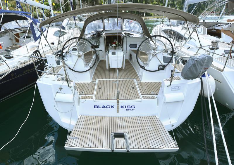 Book yachts online - sailboat - Sun Odyssey 479 - Black Kiss - rent